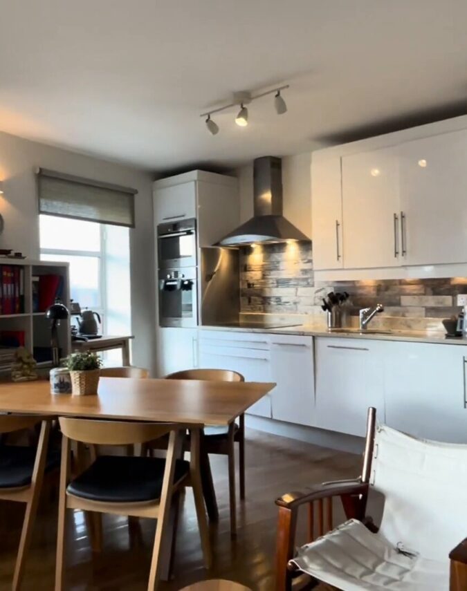 Ref. AS-0230, Two Bedroom Apartment, Dublin 2