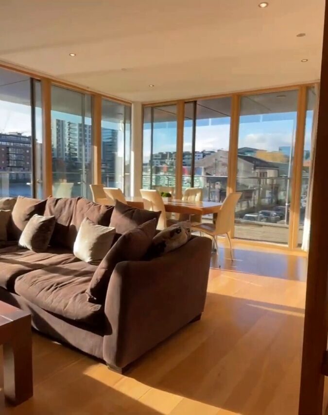 Ref. IT-2004, Two Bedroom Property, Dublin 2