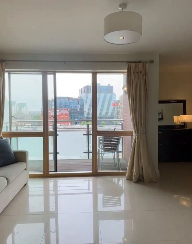 Ref. AZ-0960, Two Bedroom Apartment, Dublin 2